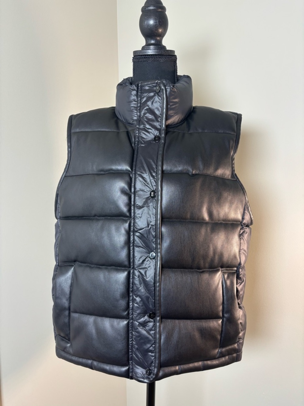 Women’s Black Puffer Vest Jacket